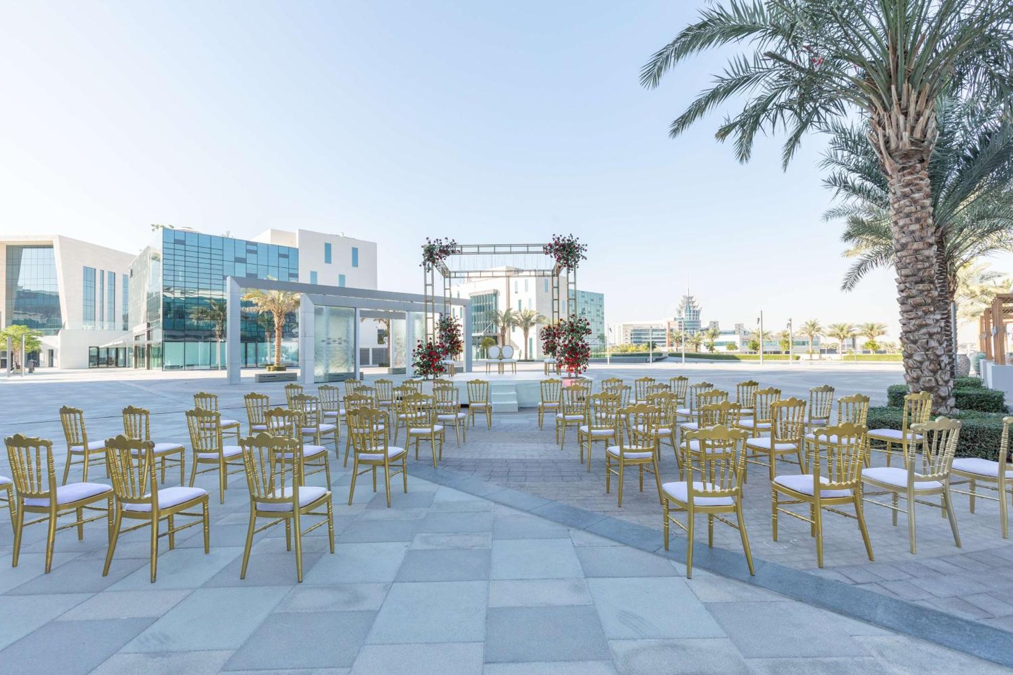 Radisson Red Dubai Silicon Oasis Hotel Kültér fotó