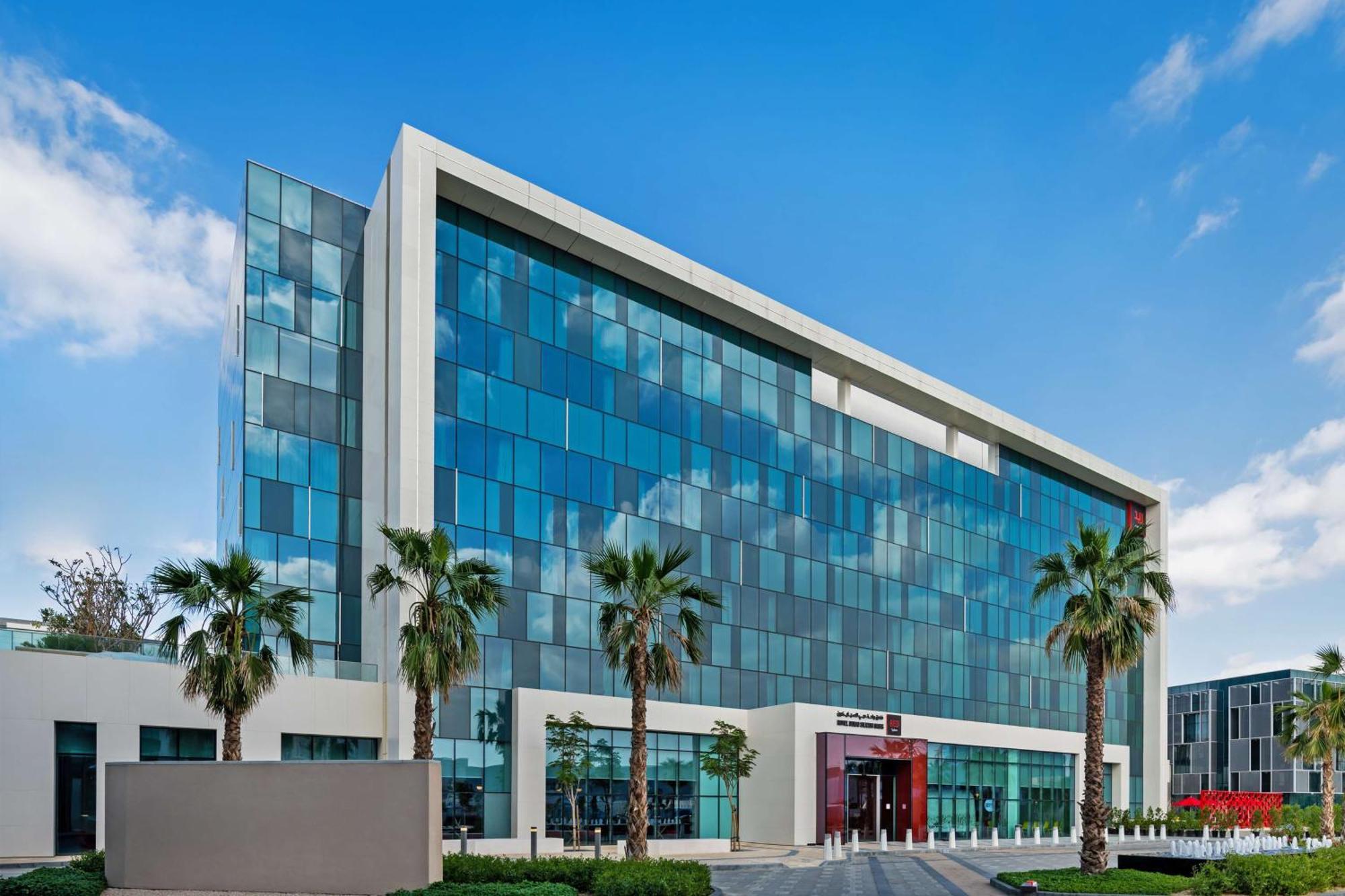 Radisson Red Dubai Silicon Oasis Hotel Kültér fotó