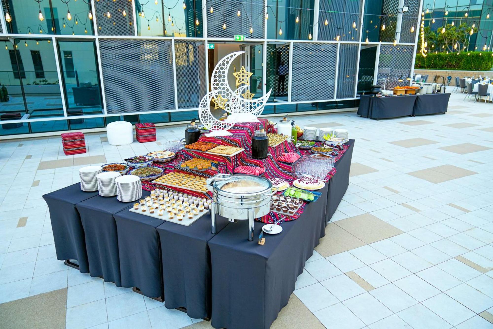 Radisson Red Dubai Silicon Oasis Hotel Kültér fotó